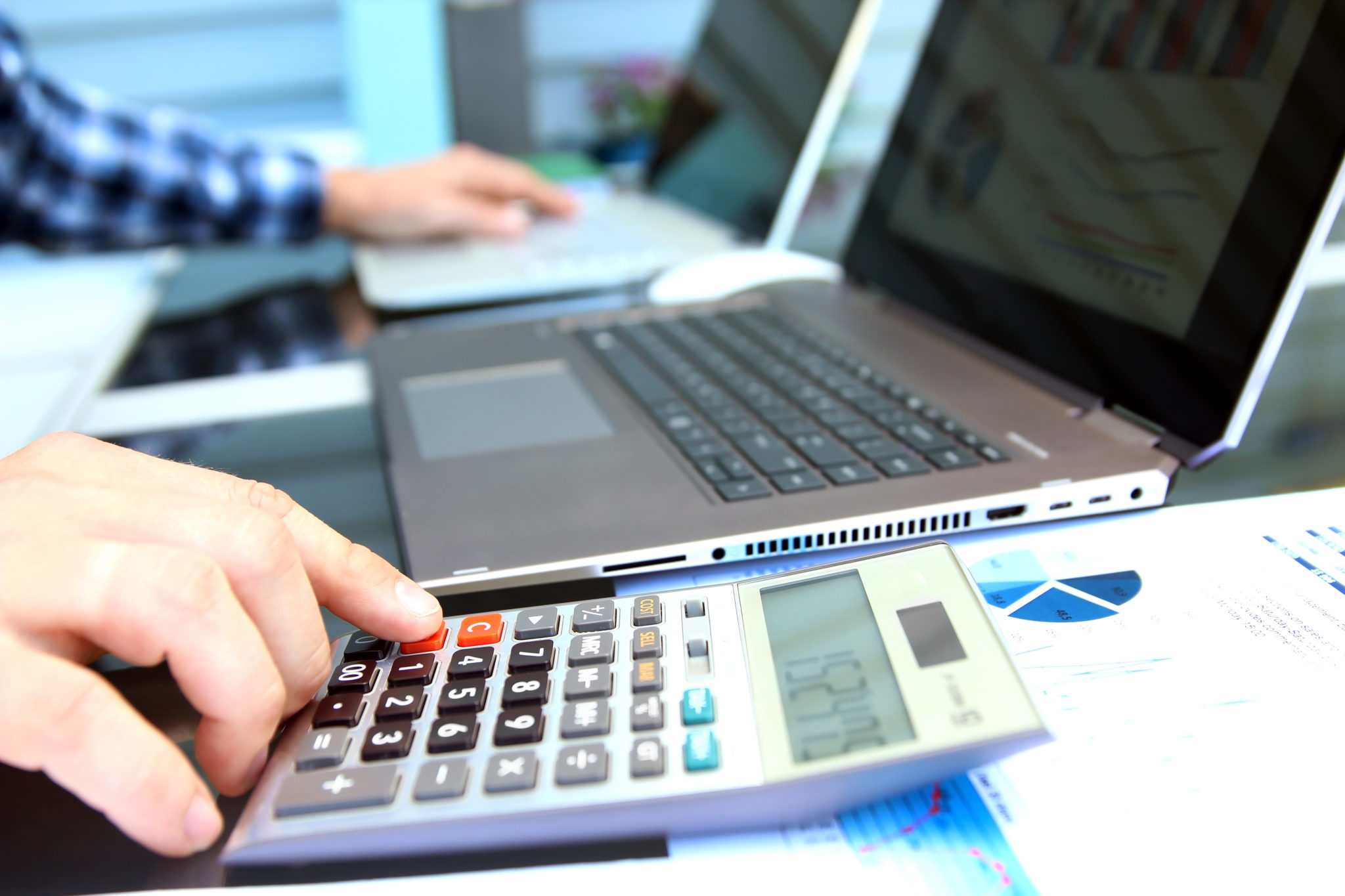Understanding the Differences of QuickBooks Versus Quickbooks